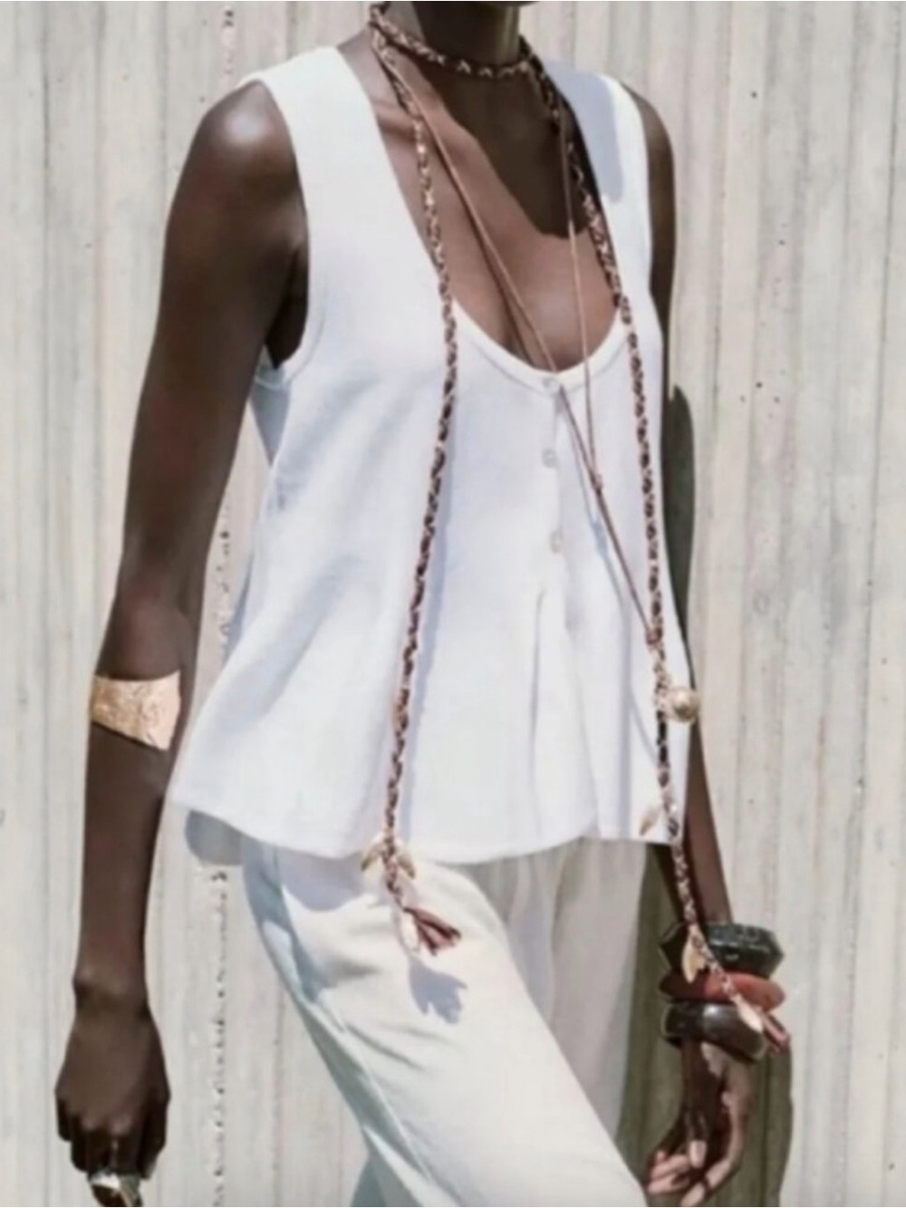 Zara White Sleeveless Button-Front Tank